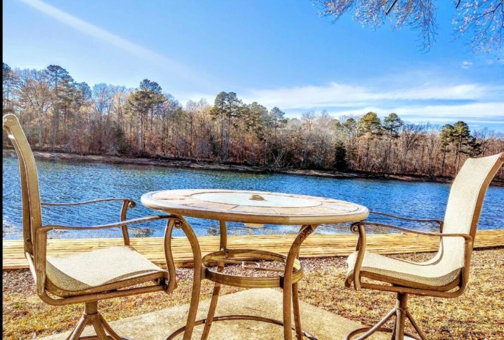 Lakefront Casita - Perfect For Couples Or Families Hot Springs Eksteriør billede
